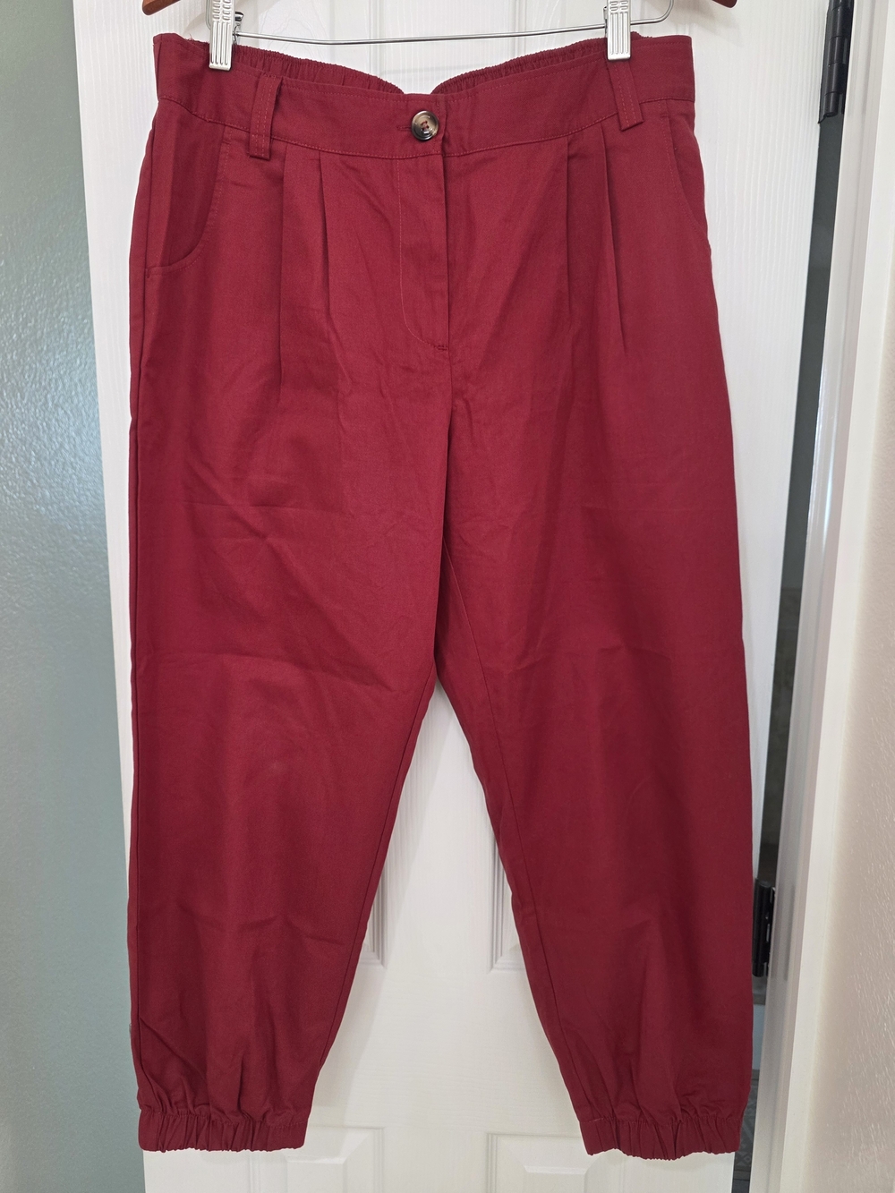Halara Casual Elastic Hem Pants in Deep Red